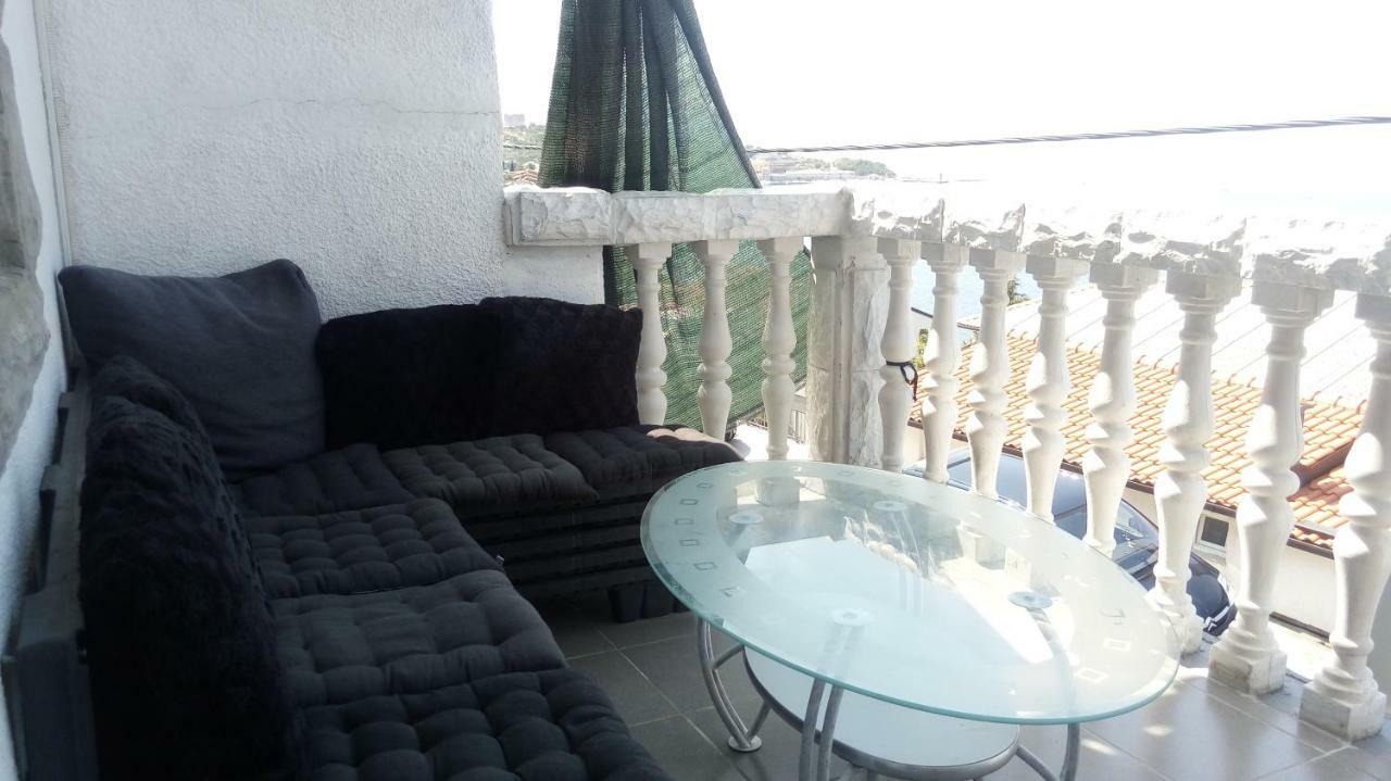 Apartmani Mira Senj  Ngoại thất bức ảnh