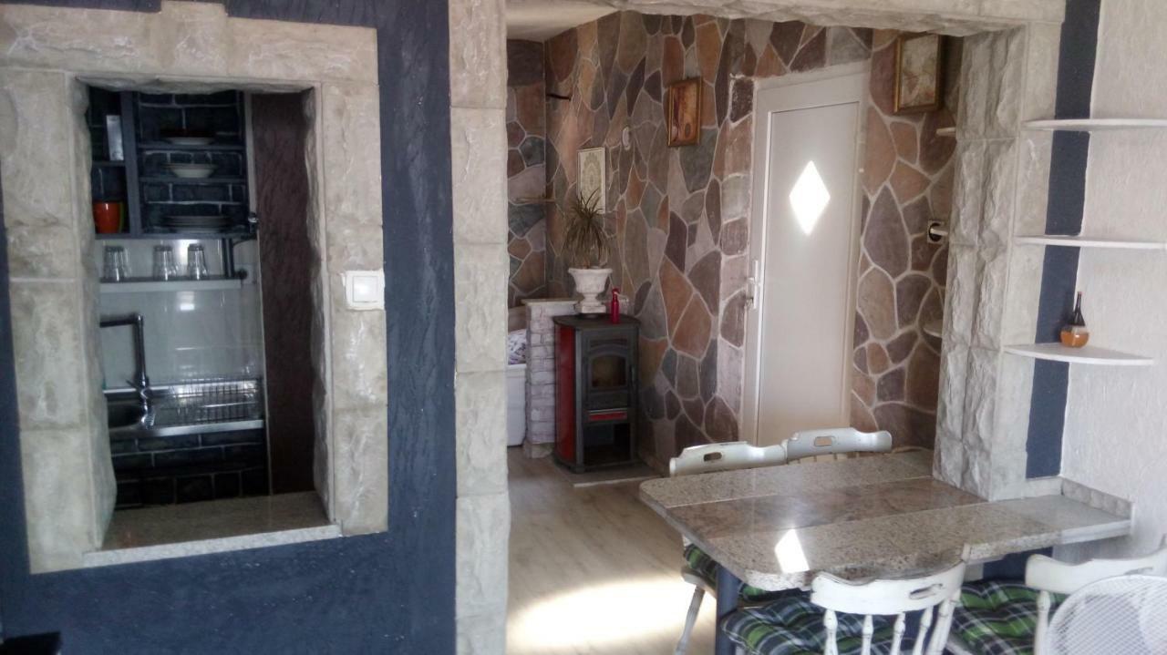 Apartmani Mira Senj  Ngoại thất bức ảnh
